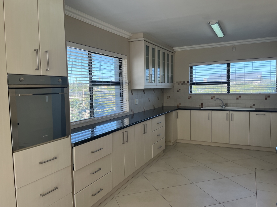 To Let 3 Bedroom Property for Rent in Bettys Bay Western Cape